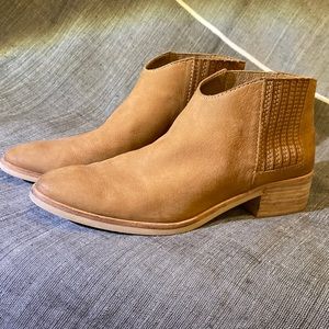 Dolce Vita Tan Nubuck Leather Ankle Boot